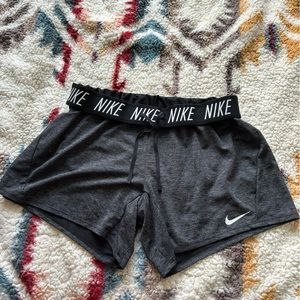 Nike Women’s Drifit Shorts MEDIUM